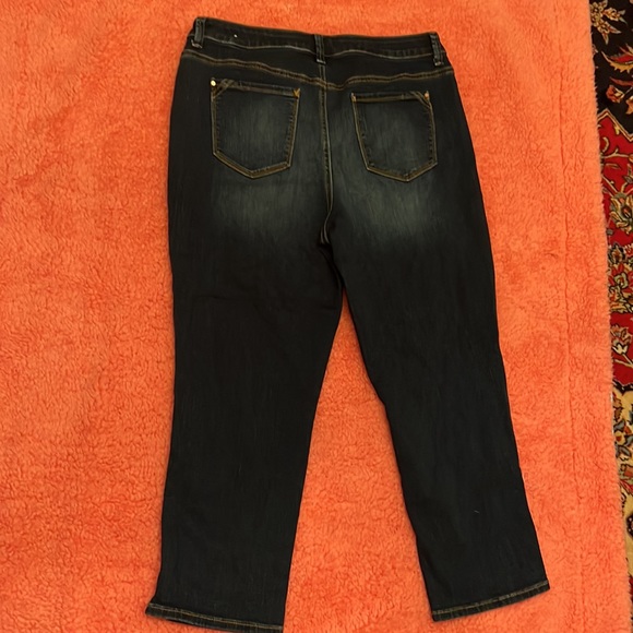 Chico’s crop jeans - Picture 2 of 5
